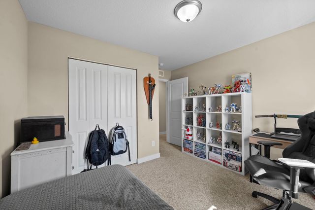 1836 Fields Drive, Carver, MN 55315