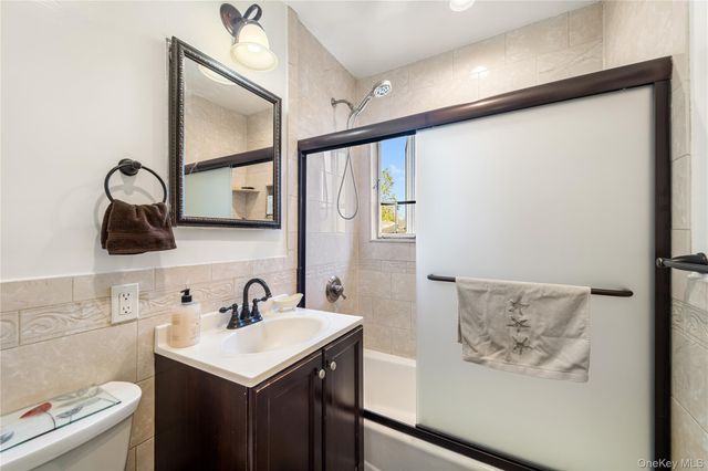 224-23 Manor Road B25-0, Queens Village, NY 11427