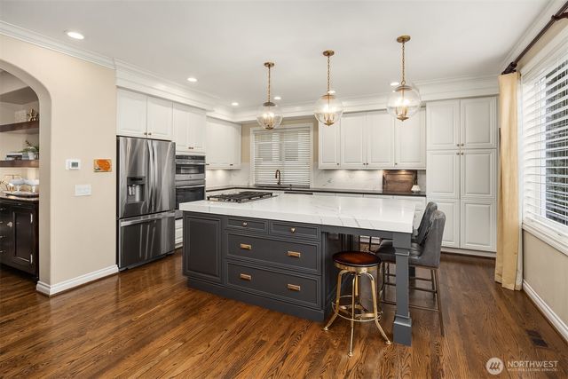 1839 12th Avenue NE, Issaquah, WA 98029