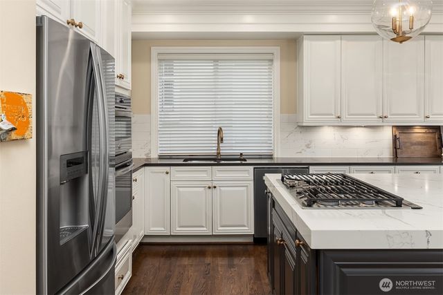 1839 12th Avenue NE, Issaquah, WA 98029