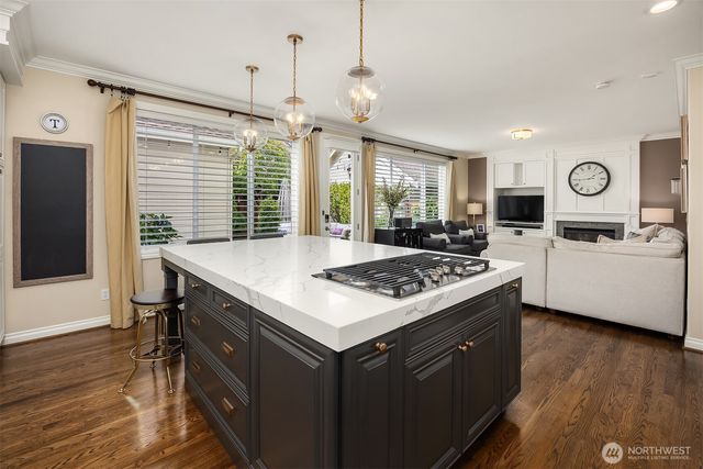 1839 12th Avenue NE, Issaquah, WA 98029