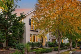 1839 12th Avenue NE, Issaquah, WA 98029