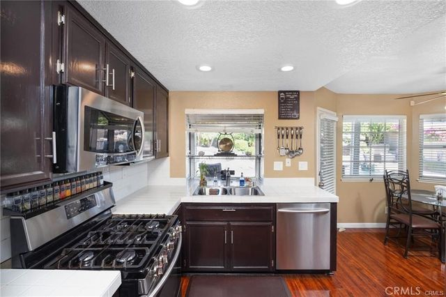 10950 Glenoaks Drive, Rancho Cucamonga, CA 91730