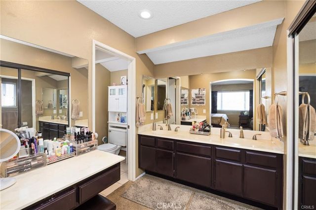 10950 Glenoaks Drive, Rancho Cucamonga, CA 91730