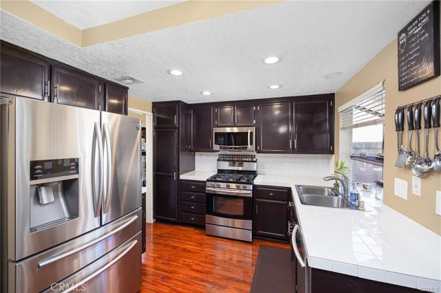 10950 Glenoaks Drive, Rancho Cucamonga, CA 91730