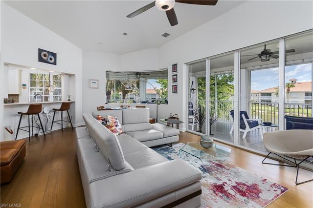 3295 Twilight LN 5302, Naples, FL 34109