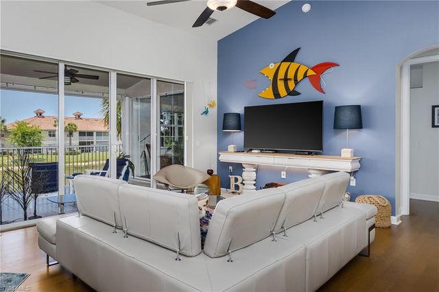 3295 Twilight LN 5302, Naples, FL 34109