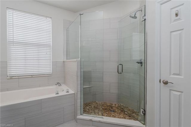 3295 Twilight LN 5302, Naples, FL 34109