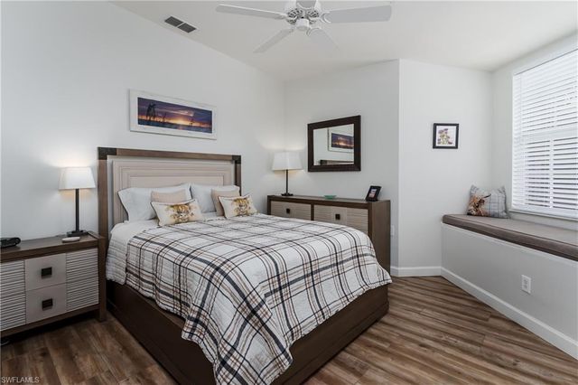 3295 Twilight LN 5302, Naples, FL 34109