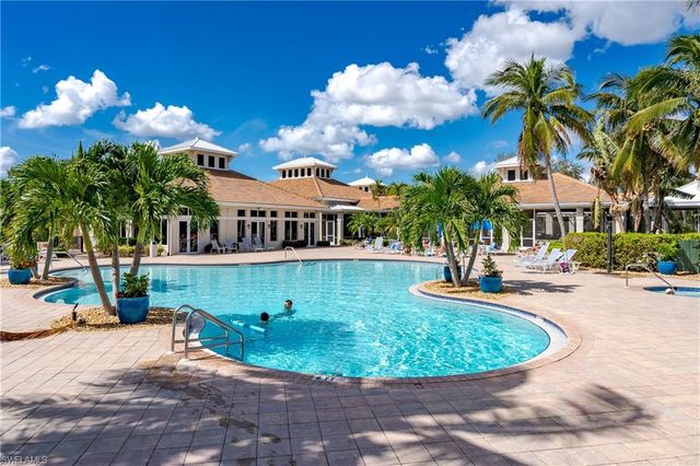 3295 Twilight LN 5302, Naples, FL 34109