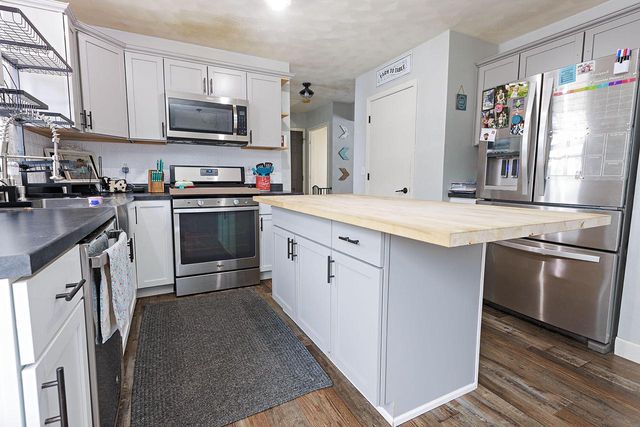 2235 Tumbleweed LANE, Beloit, WI 53511