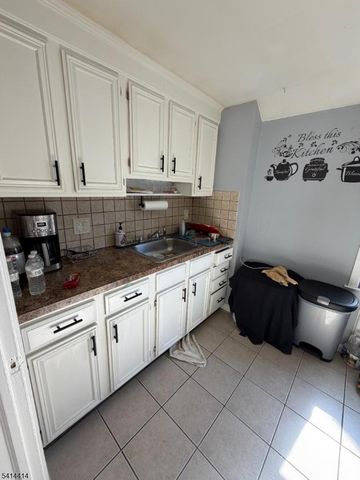 7 Sayers Pl, West Orange Twp., NJ 07052