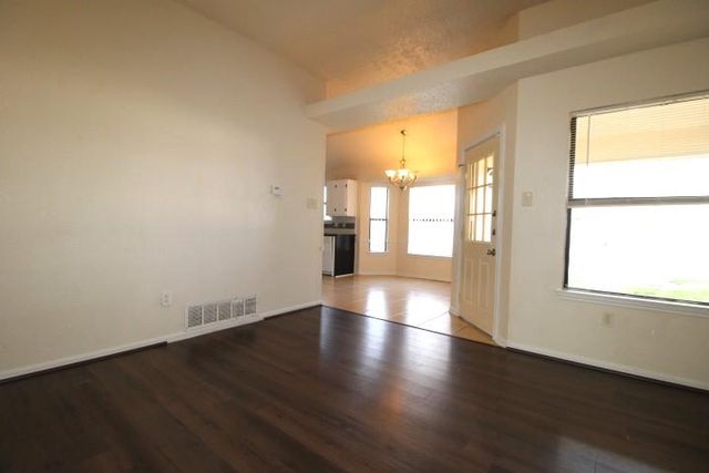 304 Bronc DR, Copperas Cove, TX 76522