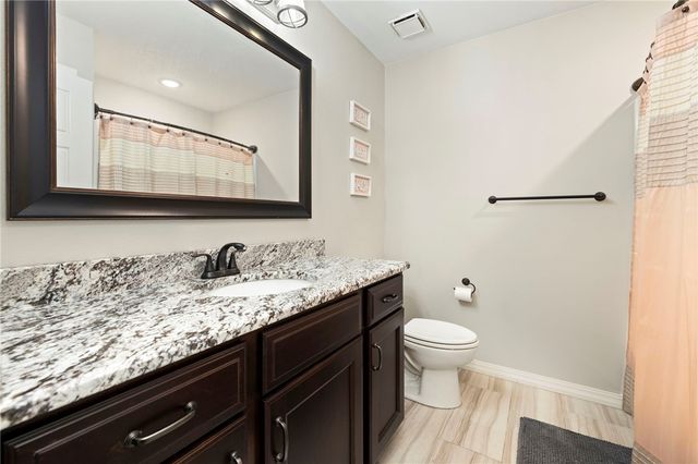 682 S Mock Street, Prairie Grove, AR 72753