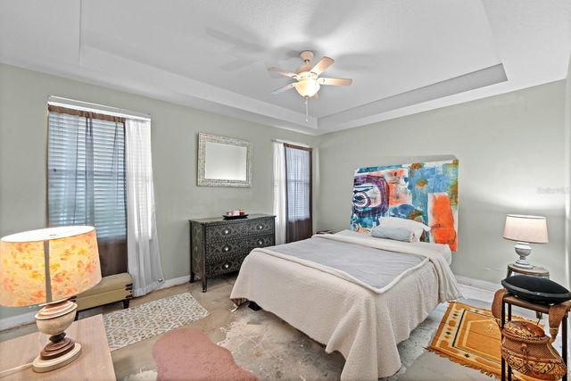 1112 LAKE SHORE RANCH DRIVE, Seffner, FL 33584