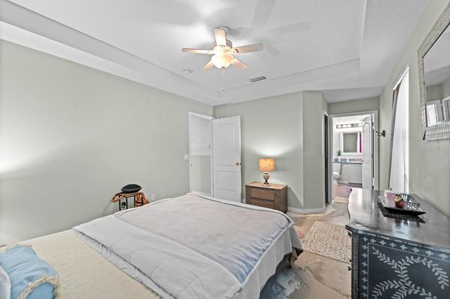 1112 LAKE SHORE RANCH DRIVE, Seffner, FL 33584