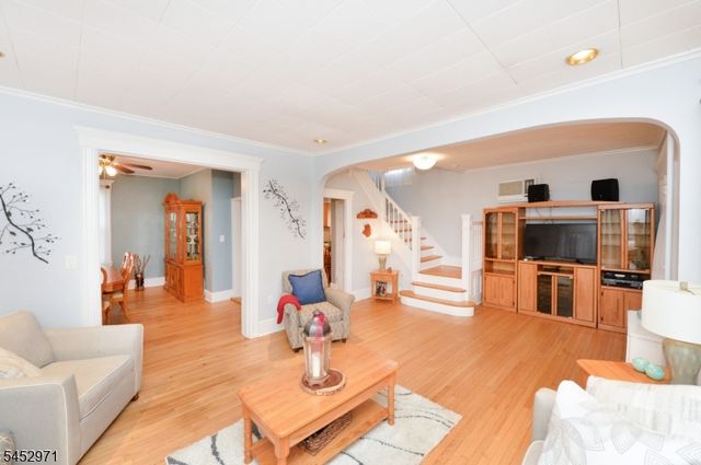 70 Fontaine Ave, Bloomfield Twp., NJ 07003
