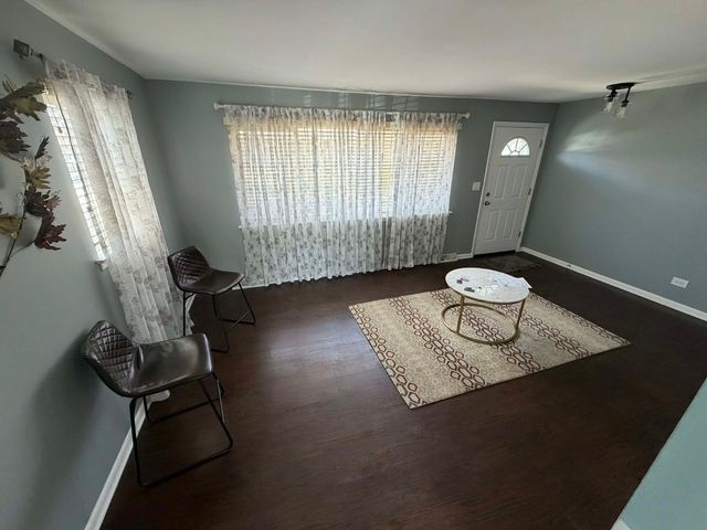 813 Valley Stream Drive D, Wheeling, IL 60090