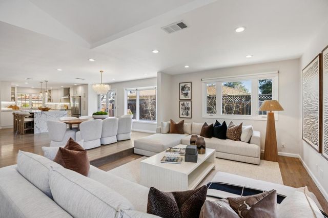 2434 Waverley Street, Palo Alto, CA 94301