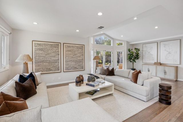 2434 Waverley Street, Palo Alto, CA 94301