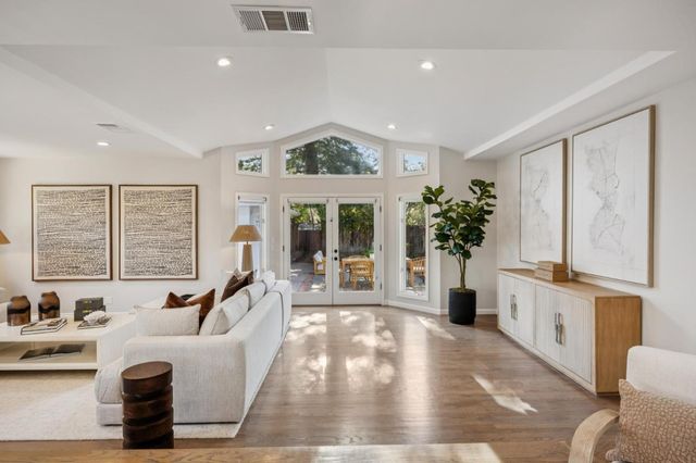 2434 Waverley Street, Palo Alto, CA 94301