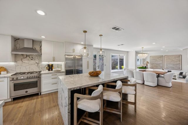 2434 Waverley Street, Palo Alto, CA 94301