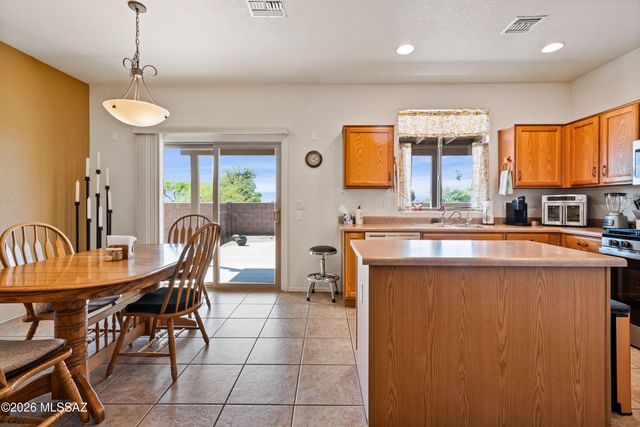 2658 S Desert Cavern Place, Tucson, AZ 85730