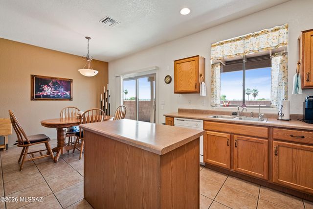 2658 S Desert Cavern Place, Tucson, AZ 85730