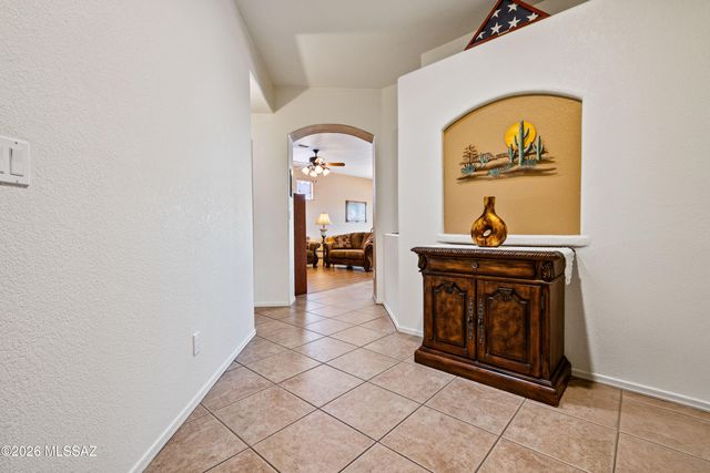 2658 S Desert Cavern Place, Tucson, AZ 85730