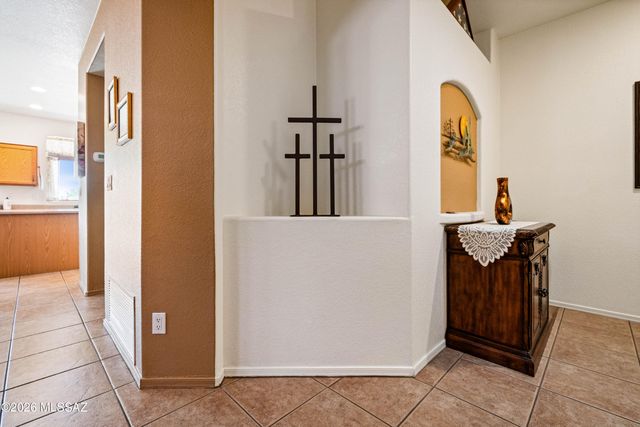 2658 S Desert Cavern Place, Tucson, AZ 85730