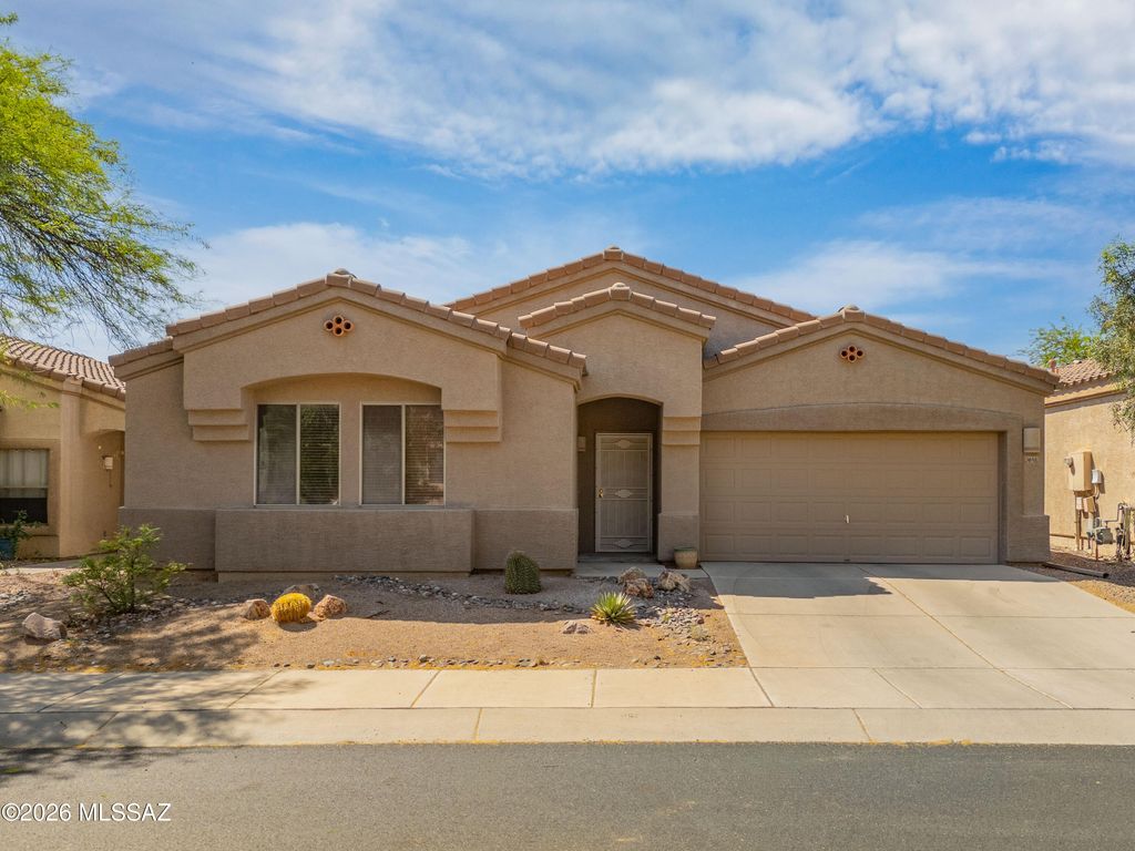2658 S Desert Cavern Place, Tucson, AZ 85730