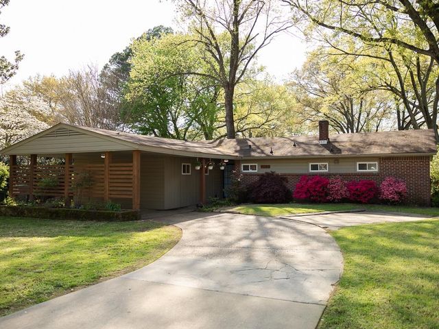 1089 IVY RD, Memphis, TN 38117