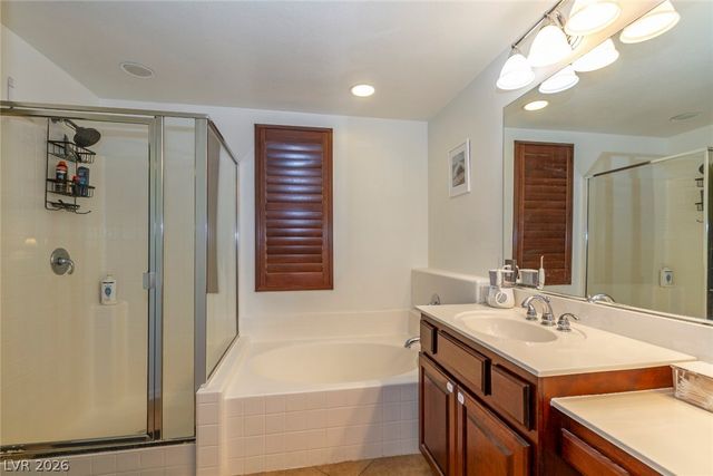 11518 Belmont Lake Drive 104, Las Vegas, NV 89135