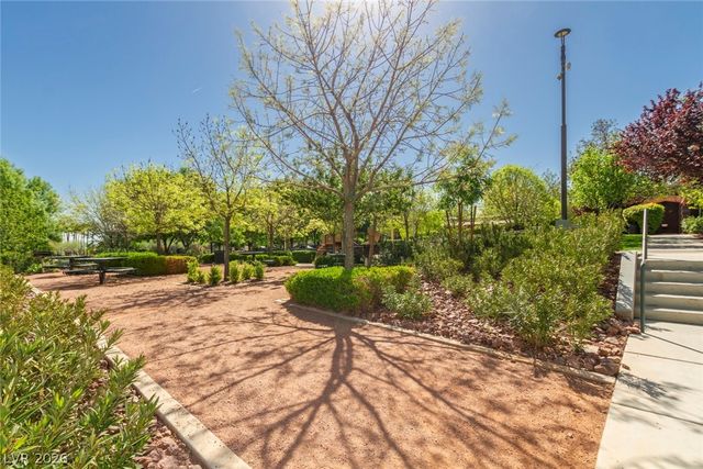 11518 Belmont Lake Drive 104, Las Vegas, NV 89135