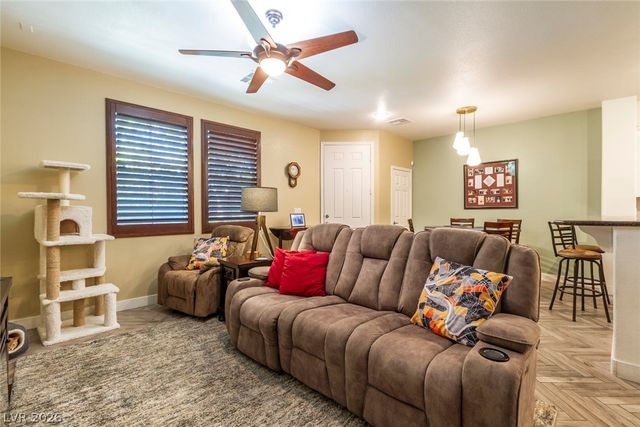 11518 Belmont Lake Drive 104, Las Vegas, NV 89135