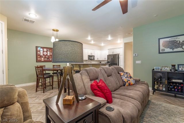 11518 Belmont Lake Drive 104, Las Vegas, NV 89135