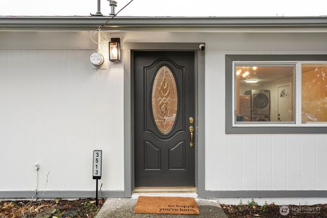 3513 NE 6th Place, Renton, WA 98056