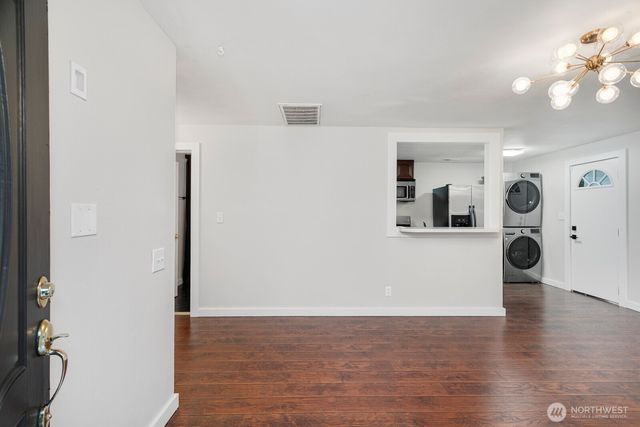 3513 NE 6th Place, Renton, WA 98056