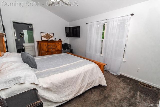 8314 Mill Pointe Court, Goodrich Village, MI 48438