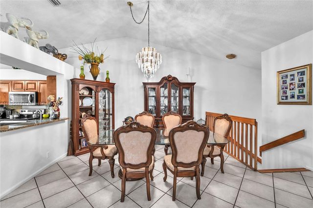 10547 NW 10th St C-128, Plantation, FL 33322