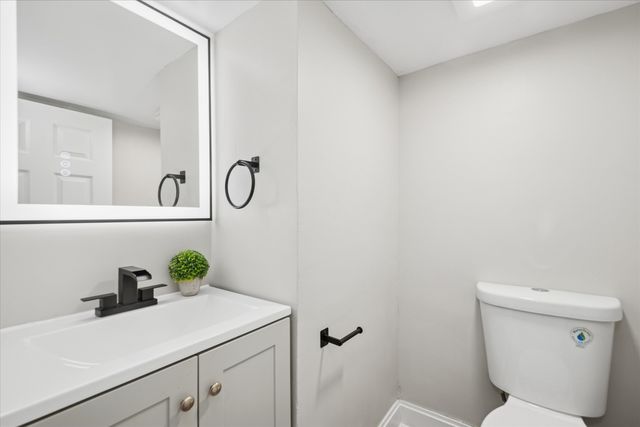 8730 S Wabash Avenue, Chicago, IL 60619