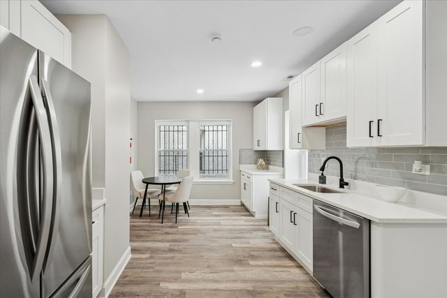 8730 S Wabash Avenue, Chicago, IL 60619