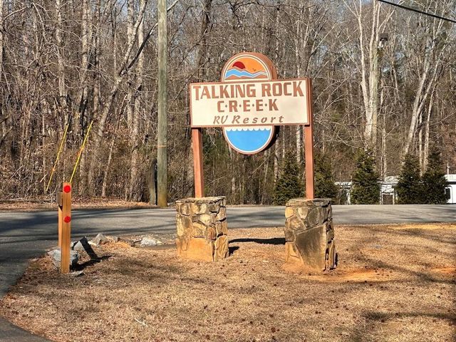 1665 Hunter Drive, Talking Rock, GA 30175