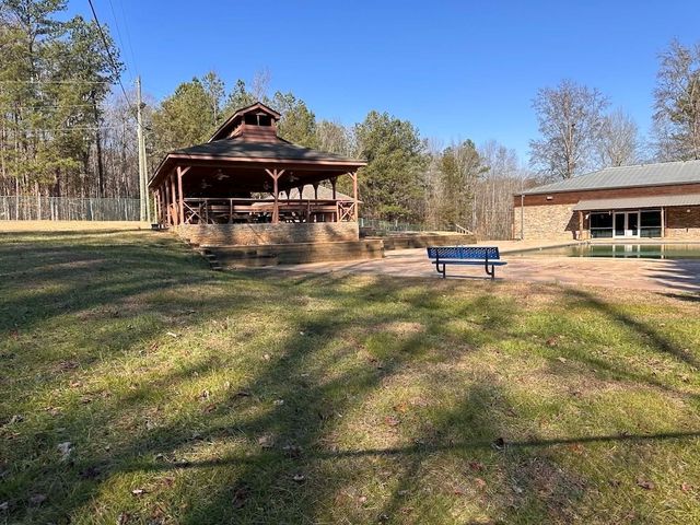 1665 Hunter Drive, Talking Rock, GA 30175