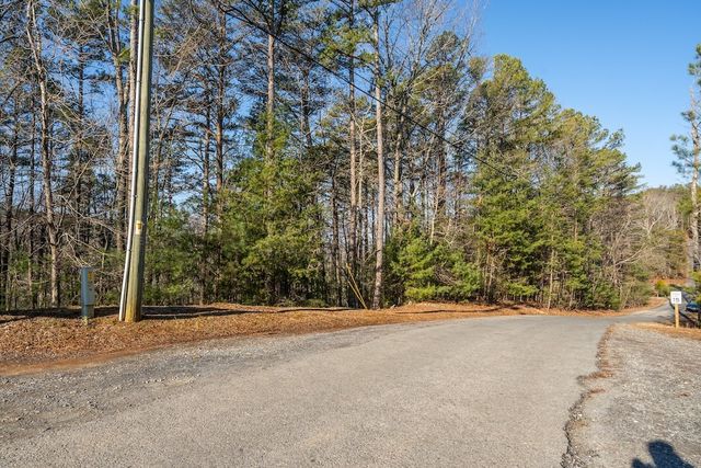 1665 Hunter Drive, Talking Rock, GA 30175