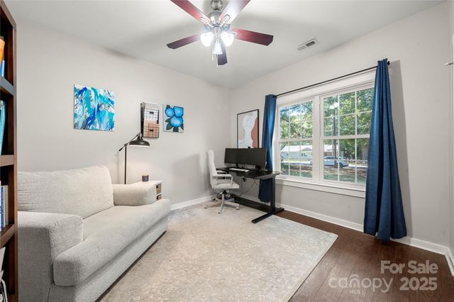 2717 Arnold Drive, Charlotte, NC 28205
