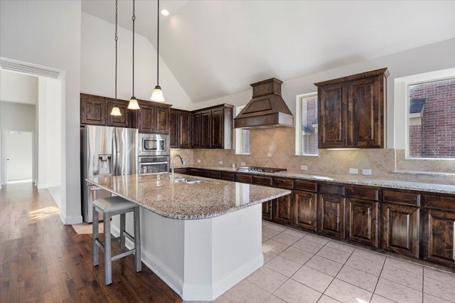 1401 Barrier Island Drive, Aubrey, TX 76227