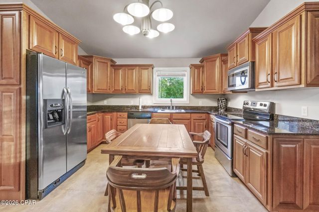 5095 Pine Ridge Drive, Chipley, FL 32428