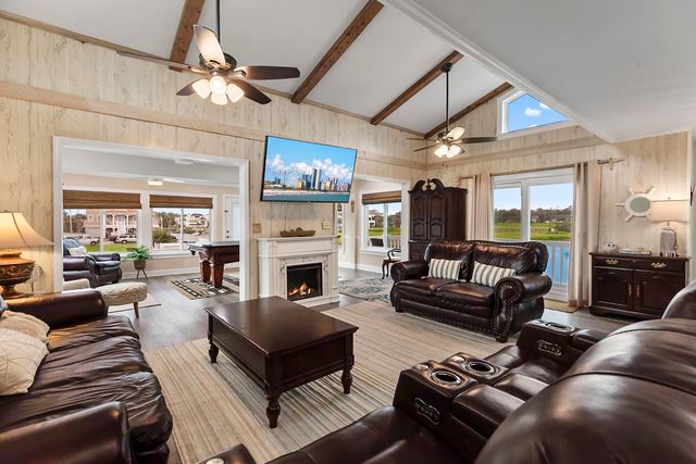 339 57th Ave. N, North Myrtle Beach, SC 29582