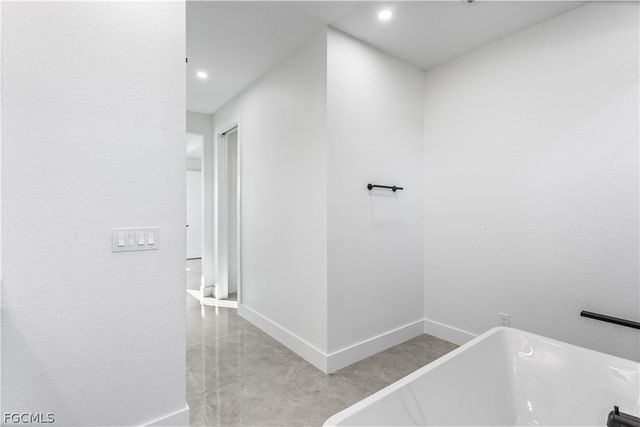 3318 NE 13th PL, Cape Coral, FL 33909